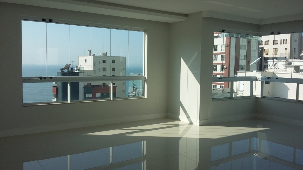 Apartamento à Venda Quadra Mar em Centro - Balneário Camboriú - Santa Catarina - Cidade Jardim em Balneário Camboriú 