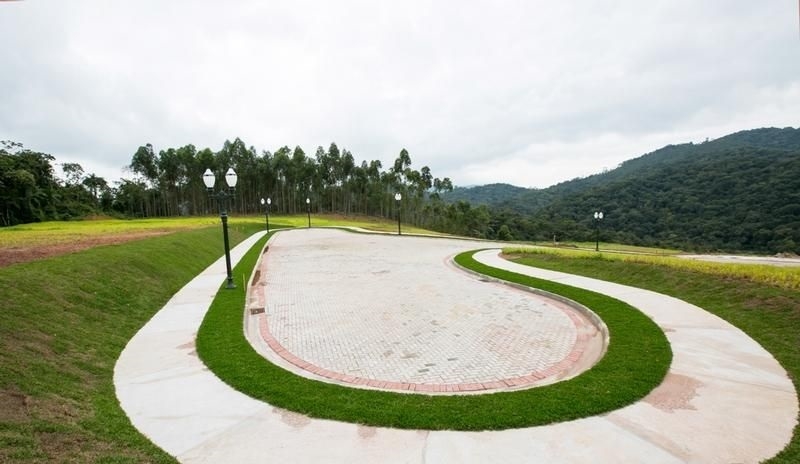 Terreno à Venda em Centro - Guabiruba - Santa Catarina - Terreno à venda em Brusque