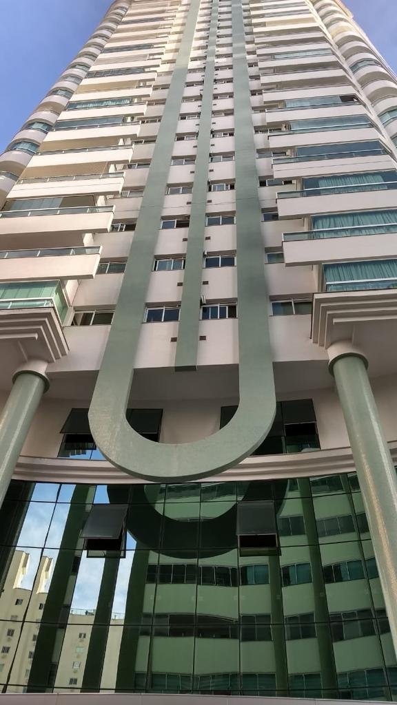 APARTAMENTO CENTRO BALNEÁRIO CAMBORIÚ