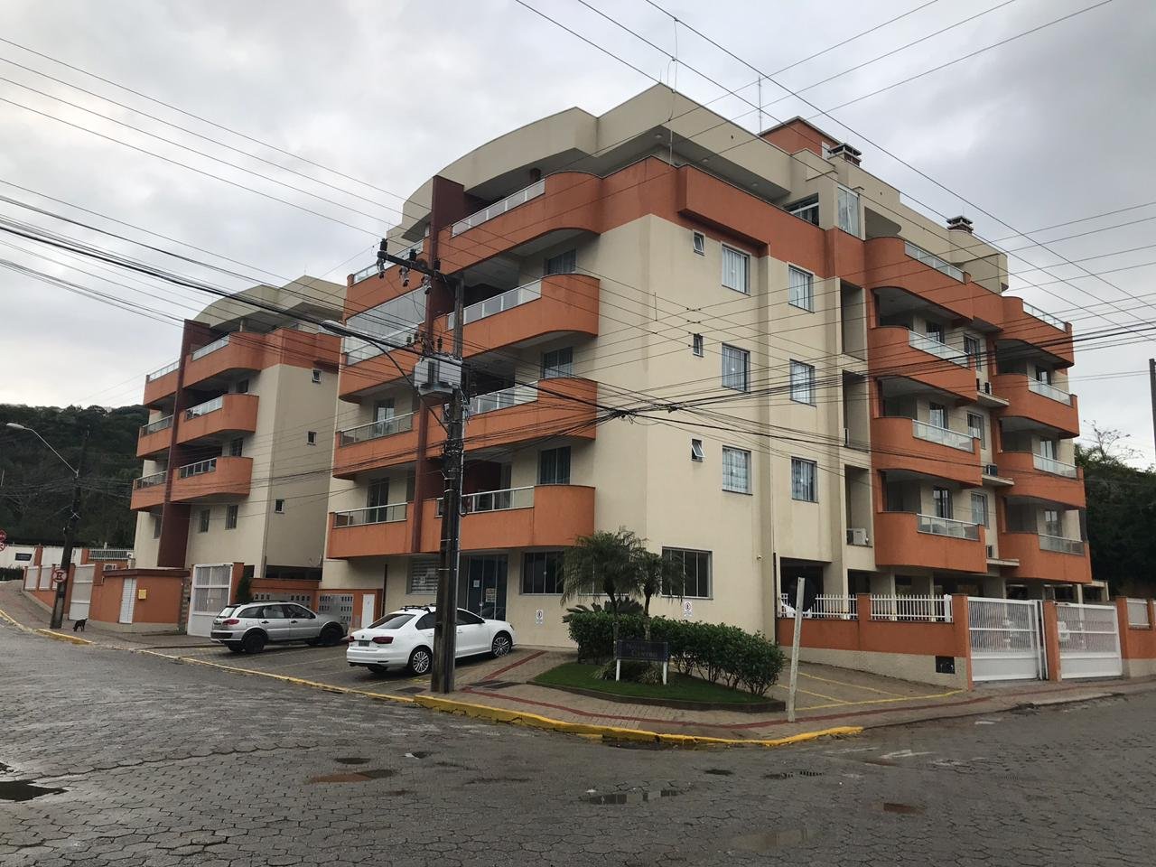 APARTAMENTO BOMBAS BOMBINHAS