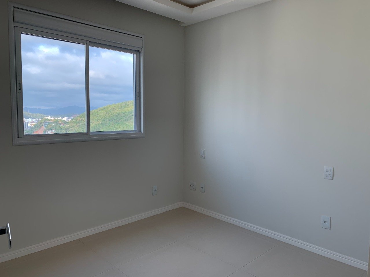 Apartamento à Venda em Centro - Balneário Camboriú - Santa Catarina - Torre Esmeralda em Balneário Camboriú