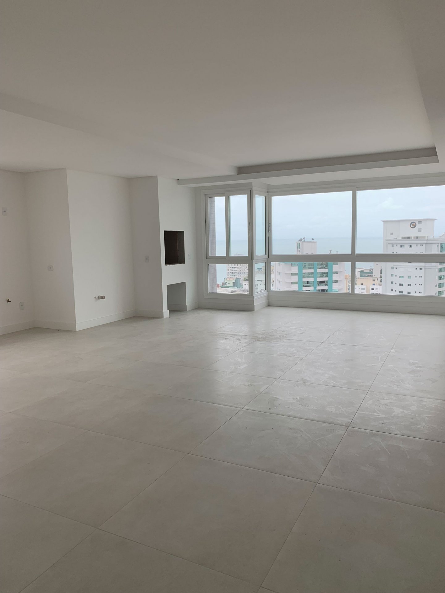 Apartamento à Venda em Centro - Balneário Camboriú - Santa Catarina - Camboas Residence