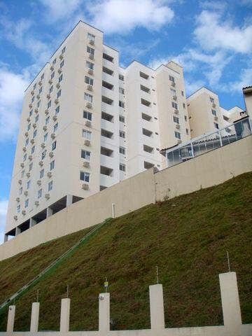 APARTAMENTO EM CAMBORIÚ 