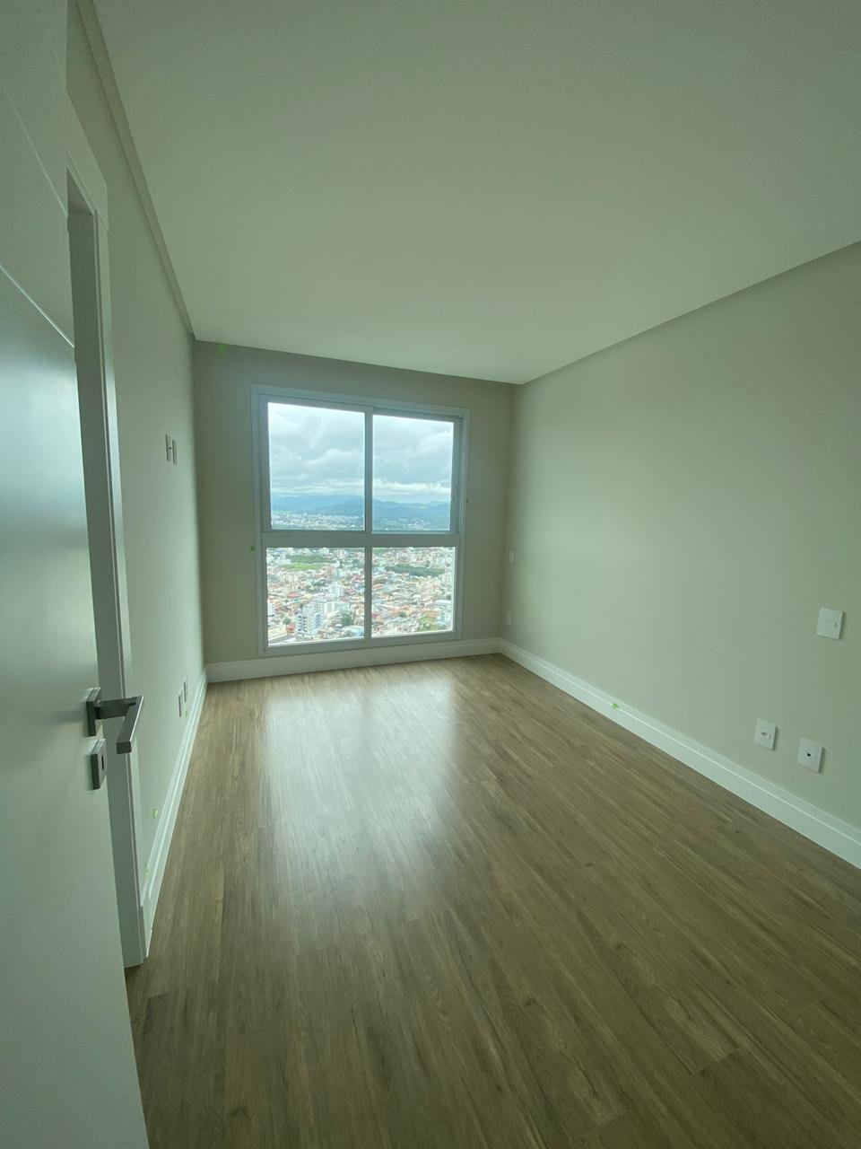 APARTAMENTO EM BALNEÁRIO CAMBORIÚ