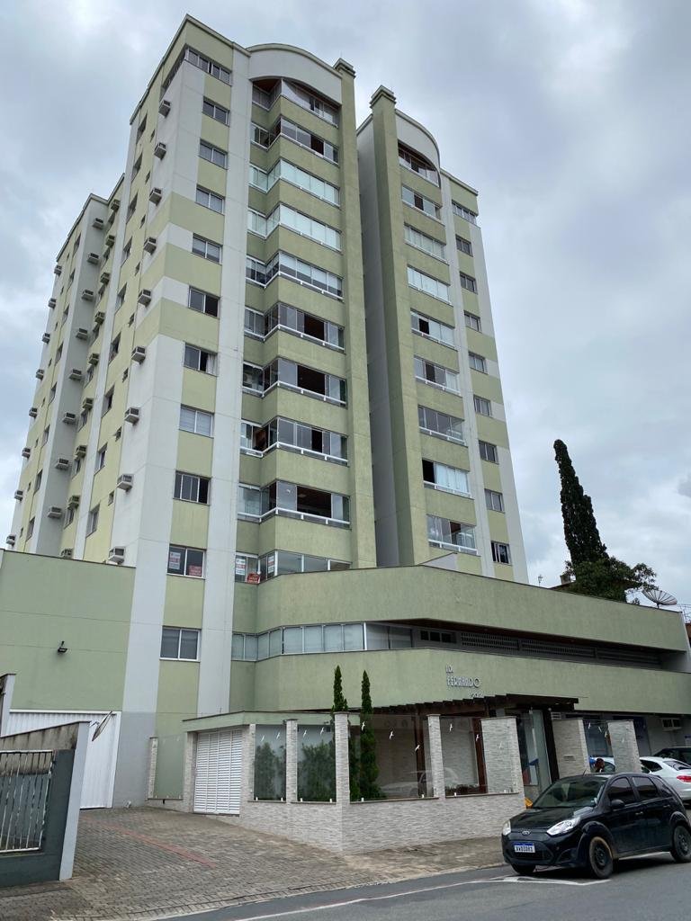 Apartamento à Venda em Centro - Brusque - SC - Fernando em Brusque