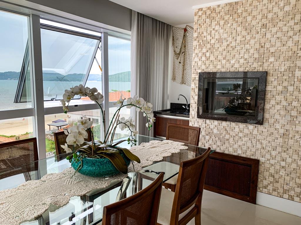 APARTAMENTO EM PORTO BELO  PEREQUÊ 