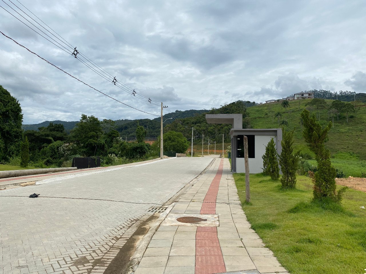 TERRENO NO LOTEAMENTO JARDIM DAS HORTENCIAS 