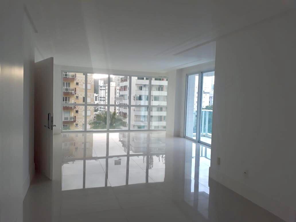 Apartamento à Venda em Centro - Balneário Camboriú - SC -  Le Parc Residence em Balneário Camboriú