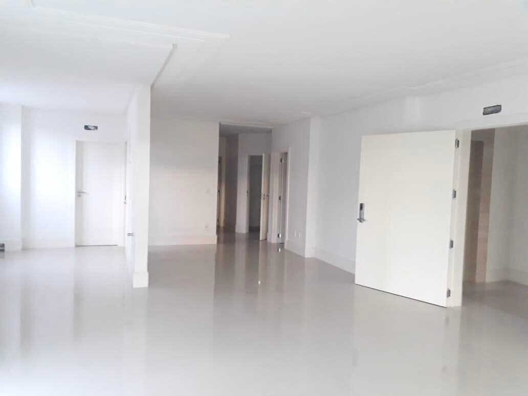 Apartamento à Venda em Centro - Balneário Camboriú - SC -  Le Parc Residence em Balneário Camboriú