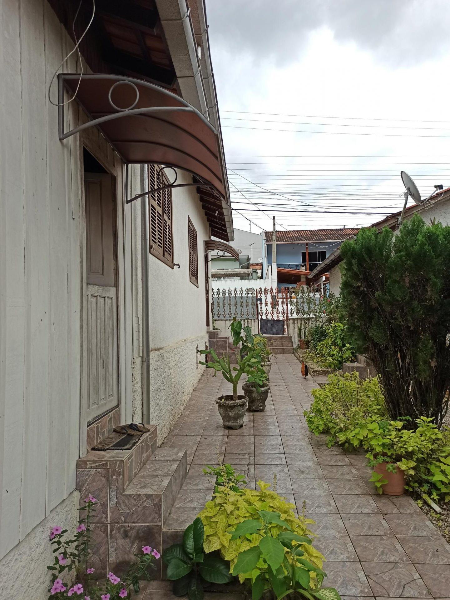 Casa à Venda em Azambuja - Brusque - SC