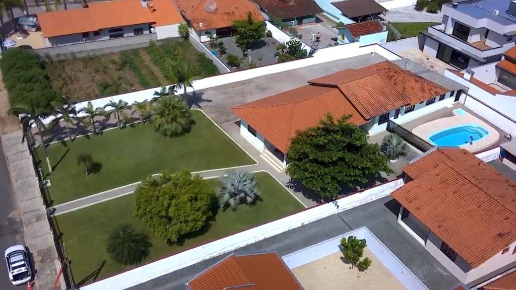 Casa à Venda em Jardim Azaleia - Brusque - Santa Catarina - Casa à venda em Brusque