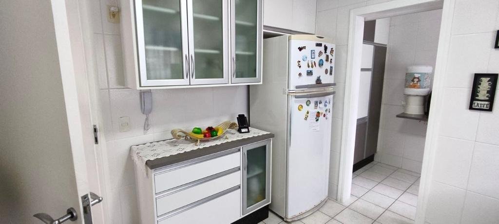 APARTAMENTO NO CENTRO DE BALNEARIO