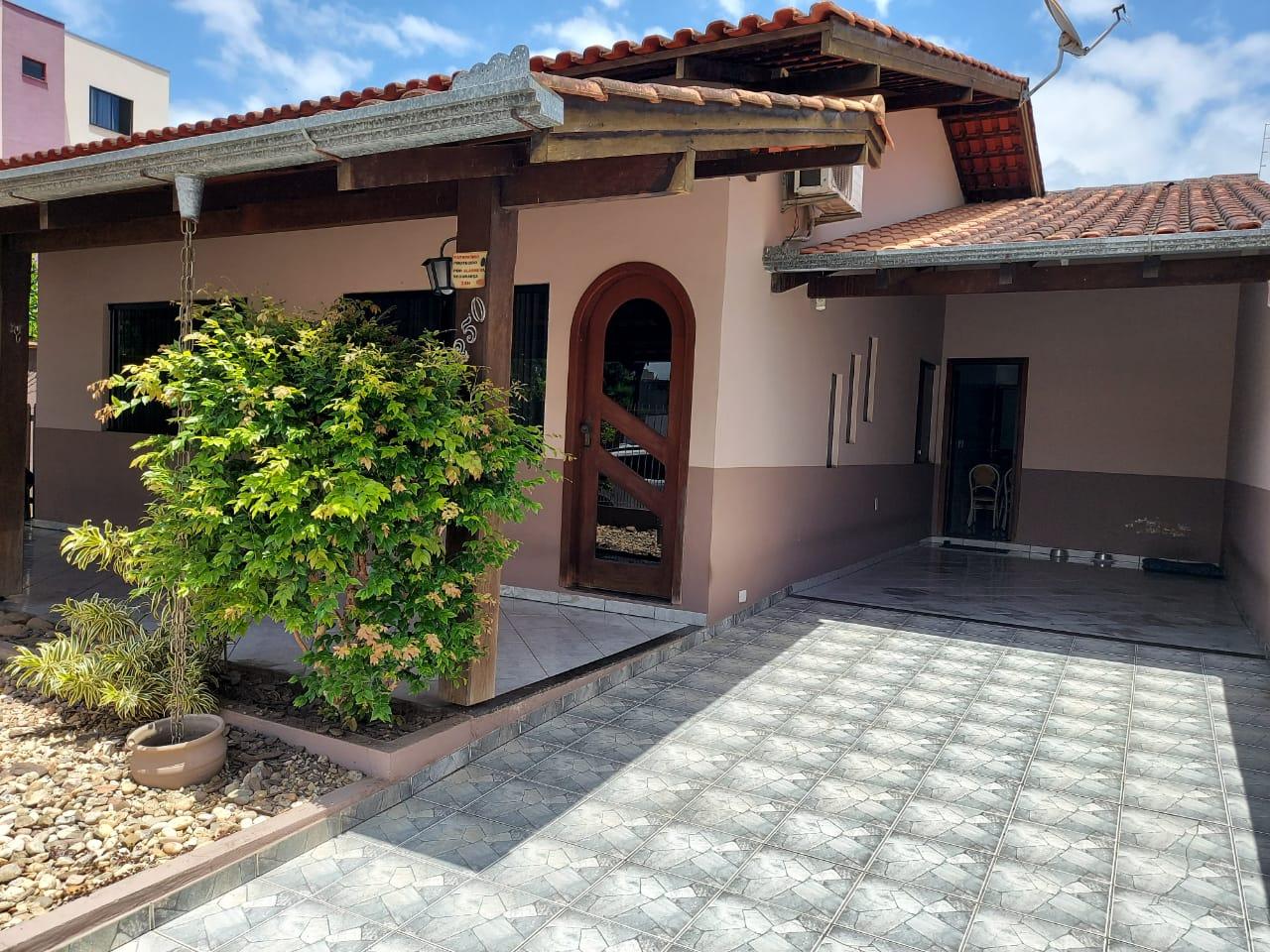 Casa à Venda em Centro - Balneário Camboriú - SC - Casa em Balneário Camboriu