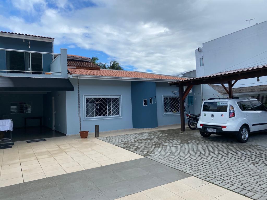 Casa à Venda em Barra - Balneário Camboriú - Santa Catarina - Casa em Balneário Camboriu