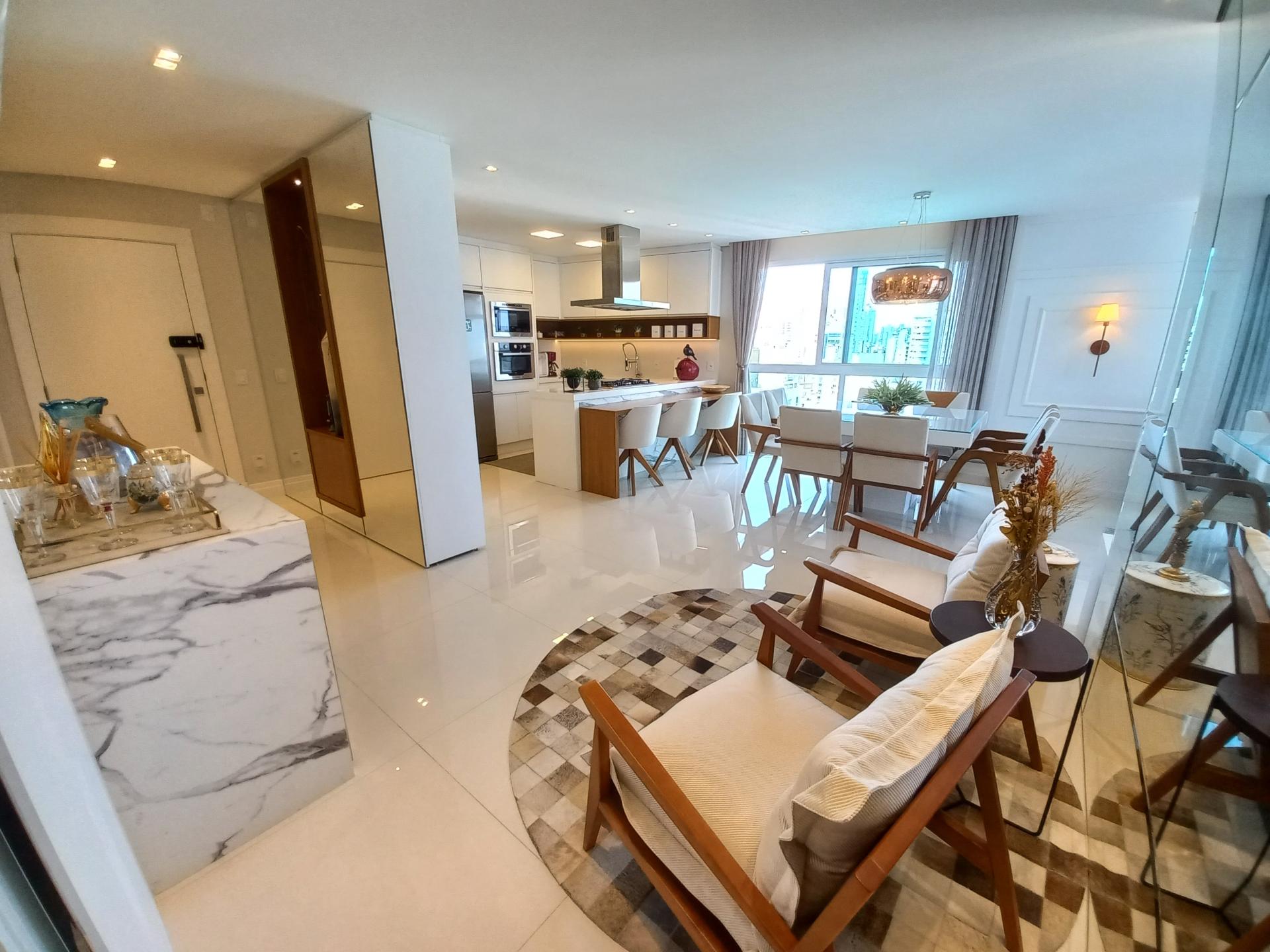 Apartamento à Venda Quadra Mar em Centro - Balneário Camboriú - SC - Splendia Tower em Balneário Camboriú 