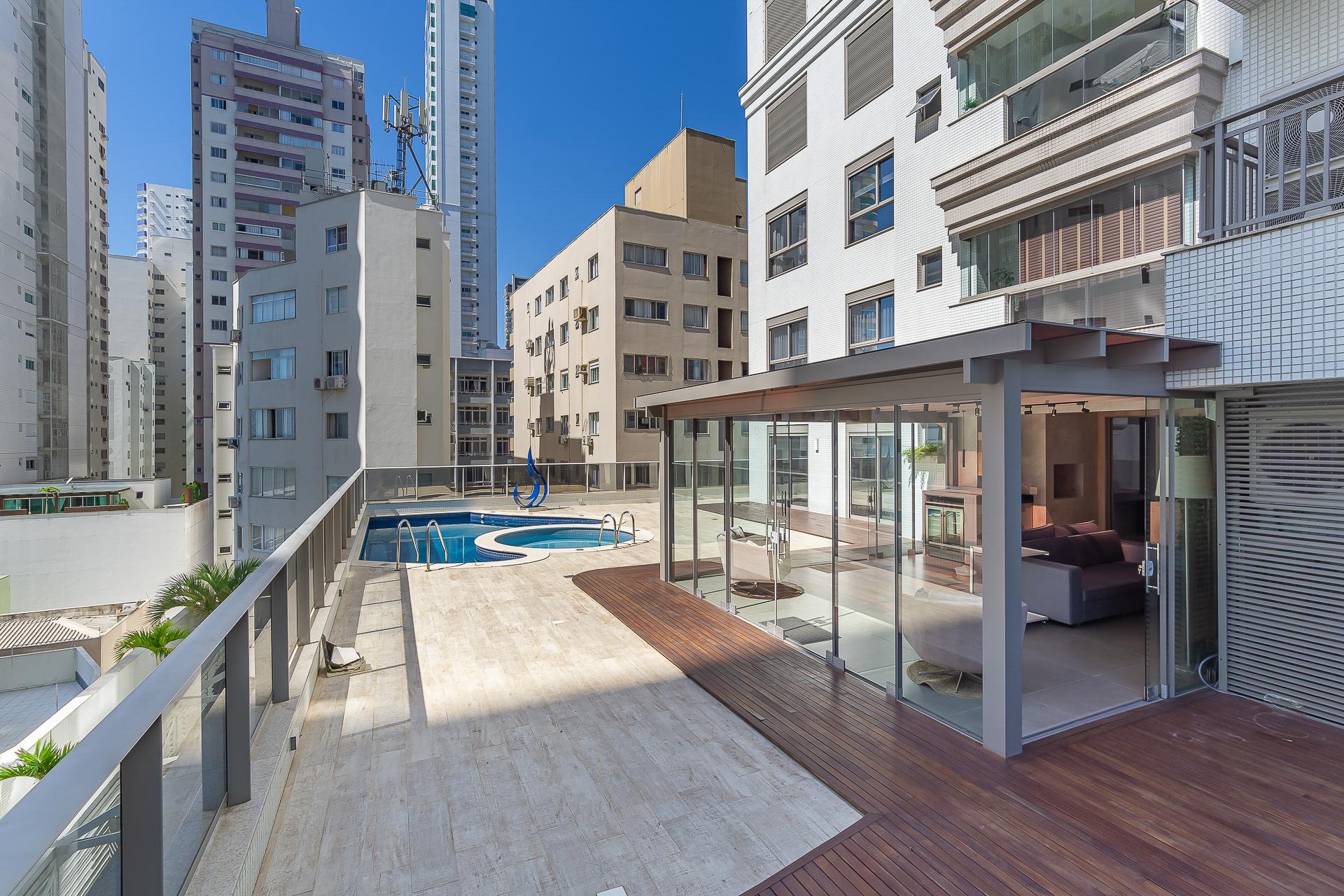 Apartamento à Venda em Centro - Balneário Camboriú - SC - Privilége em Balneário Camboriú 