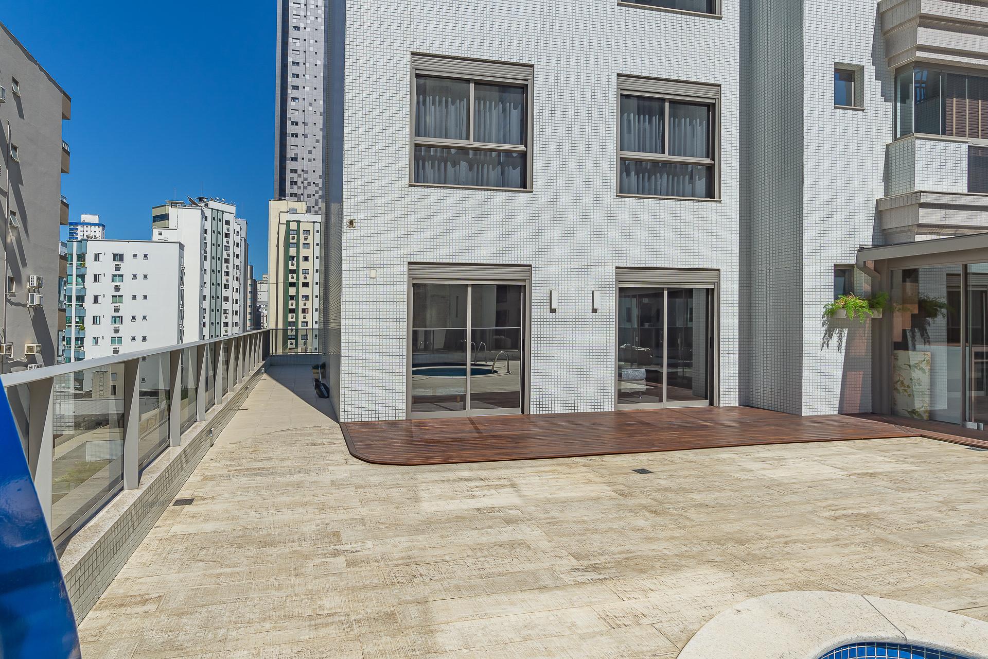 Apartamento à Venda em Centro - Balneário Camboriú - SC - Privilége em Balneário Camboriú 