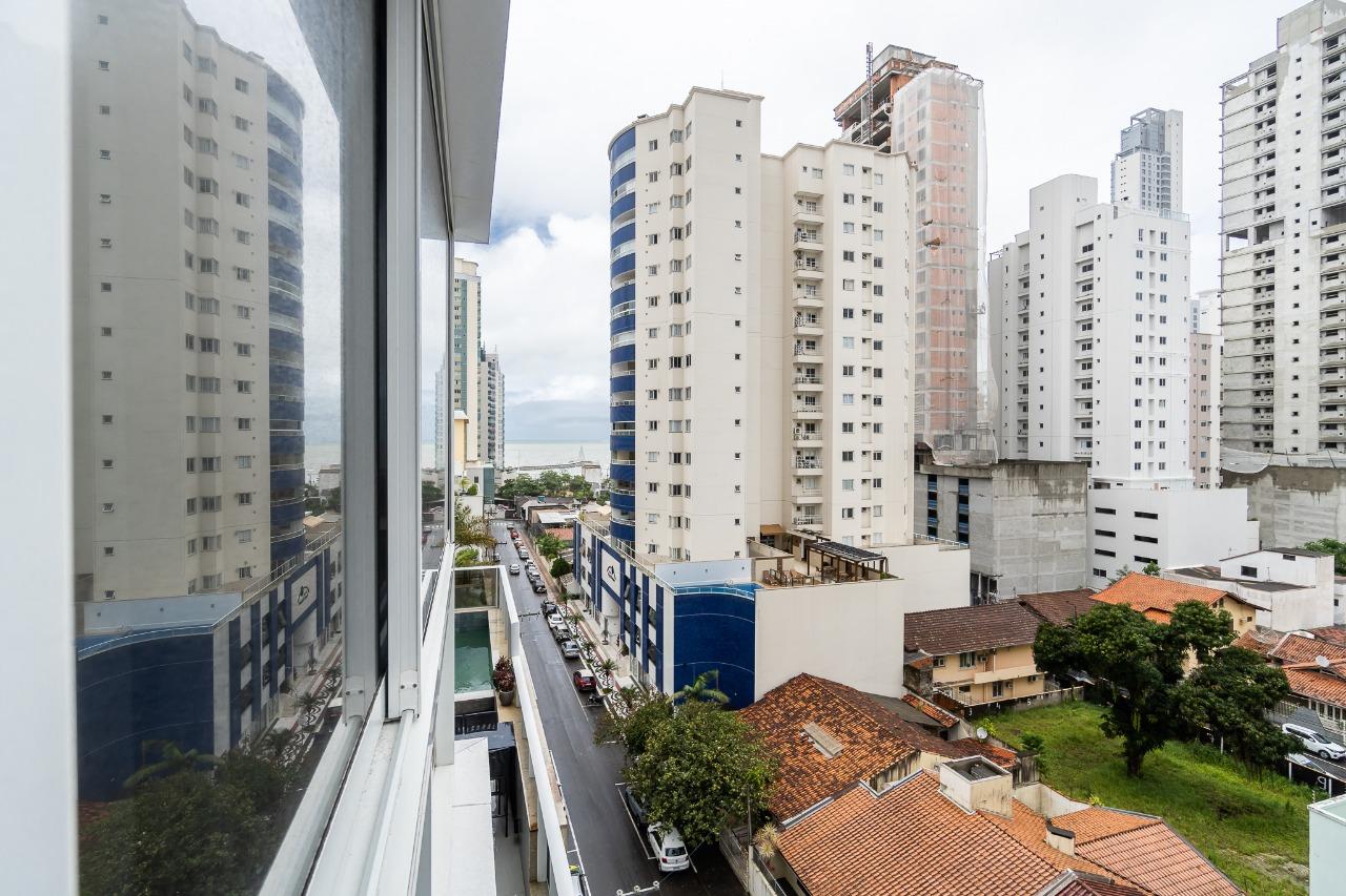 Apartamento à Venda em Pioneiros - Balneário Camboriú - Santa Catarina - Essence Residence em Balneário Camboriú