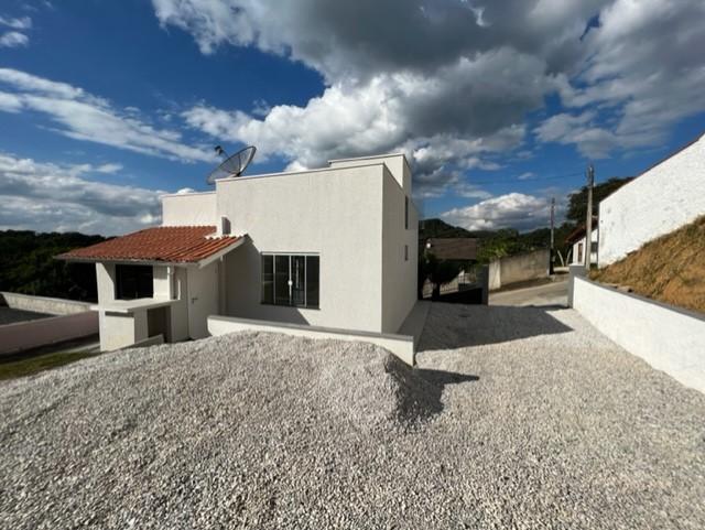 Casa à Venda em Souza Cruz - Brusque - Santa Catarina