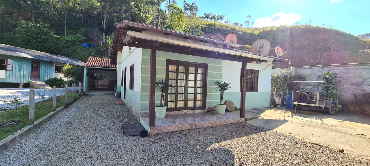 Casa à Venda em Cedrinho - Brusque - SC - Casa à venda em Brusque
