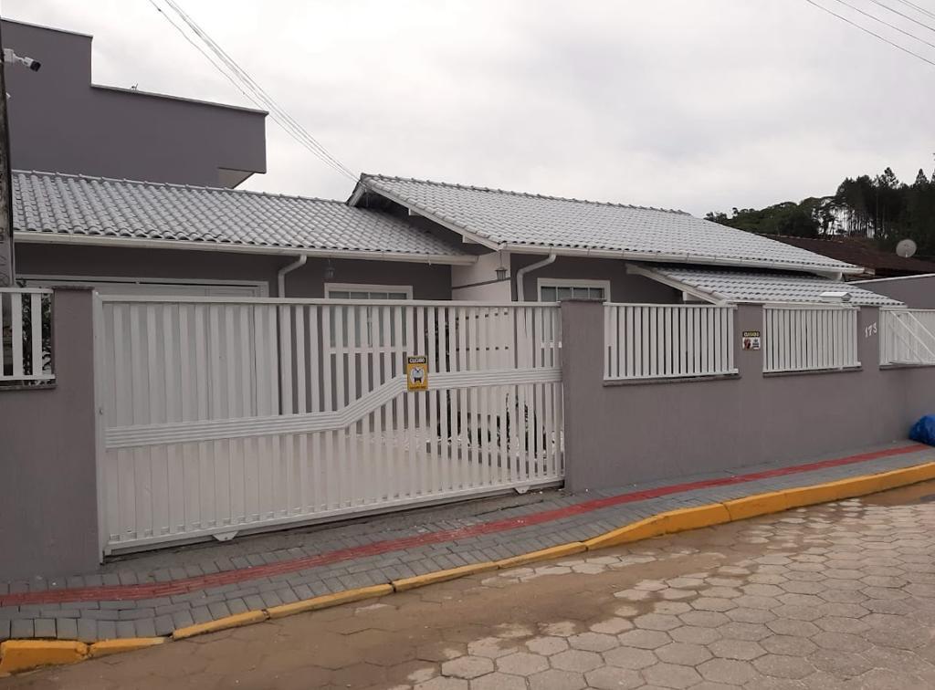 Casa à Venda em Pomerânea - Guabiruba - Santa Catarina