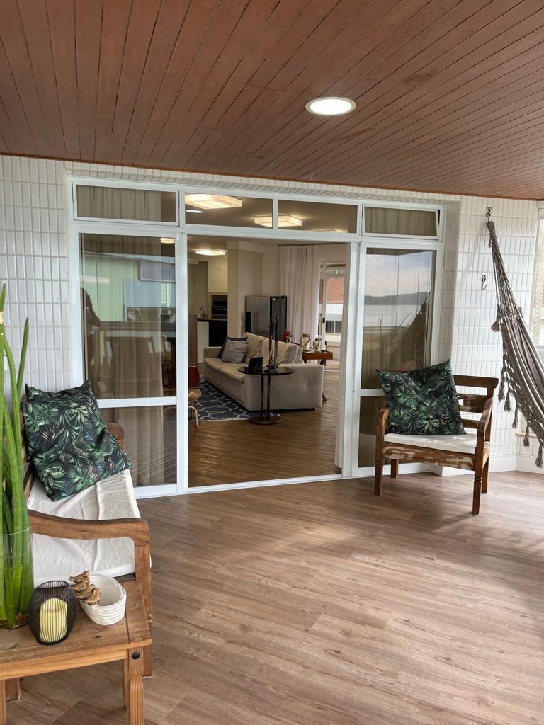 Apartamento à Venda Frente Mar em Barra Norte - Balneário Camboriú - Santa Catarina