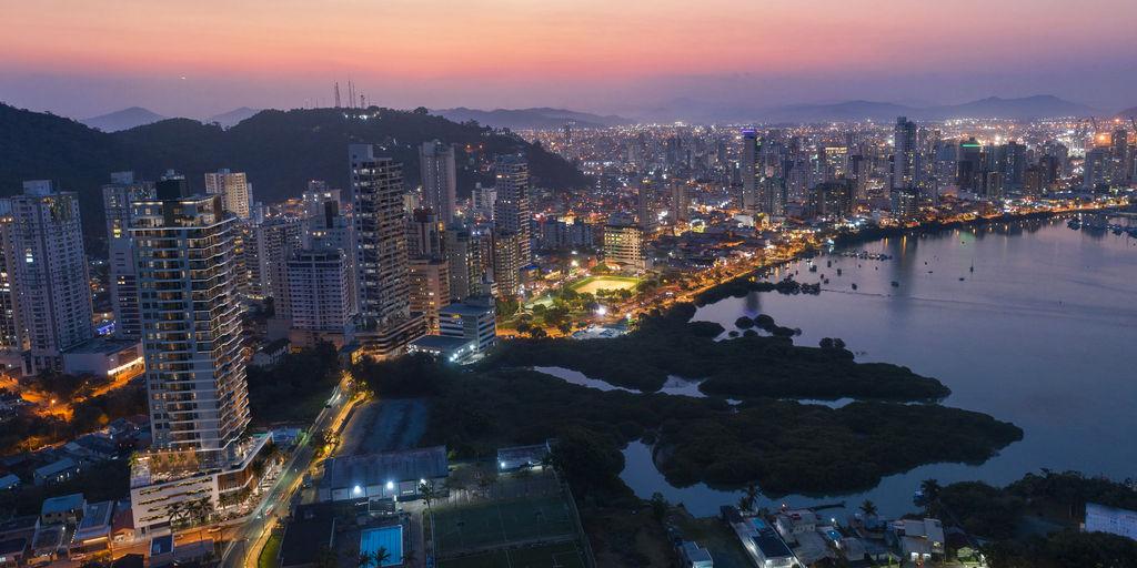 Cobertura Lançamento em Fazenda - Itajaí - Santa Catarina - Vista Mare