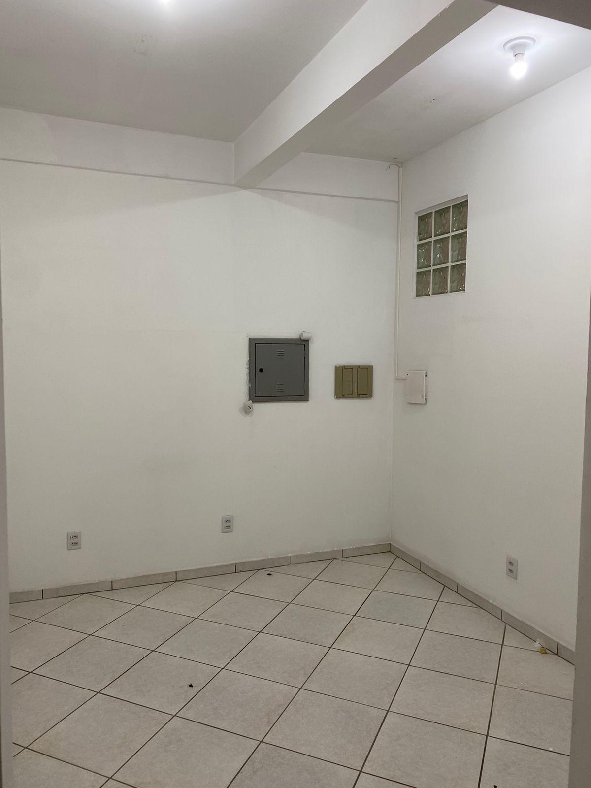 Sala Comercial à Venda em Centro - Balneário Camboriú - Santa Catarina - SALA COMERCIAL A VENDA EM BALNEARIO CAMBORIU