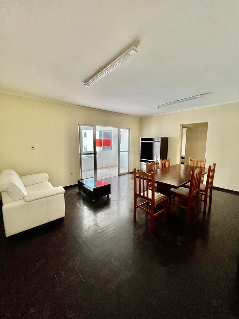 Apartamento à Venda em Centro - Balneário Camboriú - Santa Catarina - Edifício Real Center em Balneário Camboriú