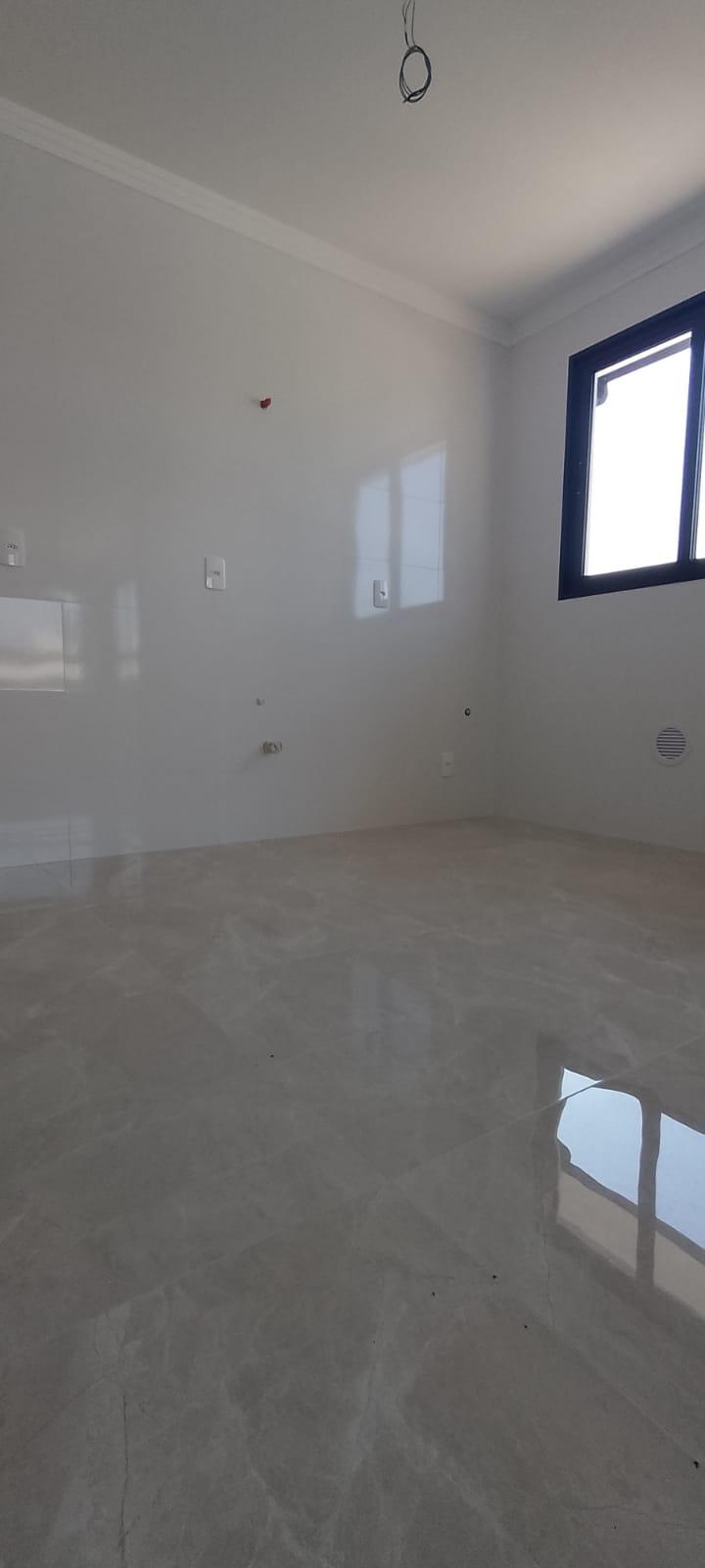 Apartamento à Venda Próximo ao Mar em Praia de Fora - Palhoça - Santa Catarina