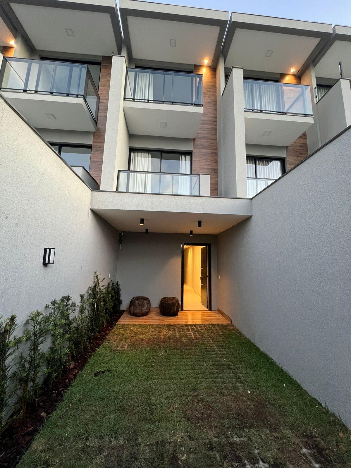 Casa Geminada à Venda Quadra Mar em Canto Grande - Bombinhas - Santa Catarina