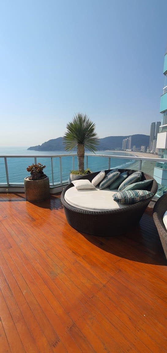 Apartamento à Venda Frente Mar em Centro - Balneário Camboriú - Santa Catarina - NUMBER ONE