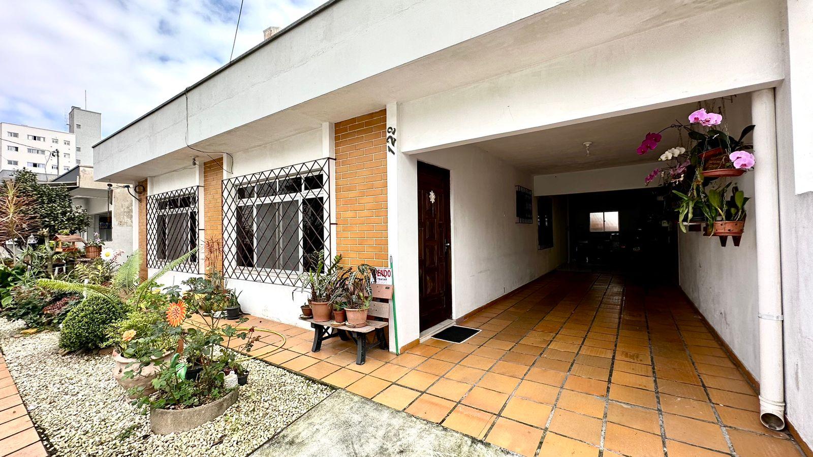 Casa à Venda em Nações - Balneário Camboriú - Santa Catarina - casa a venda em Balneário Camboriú