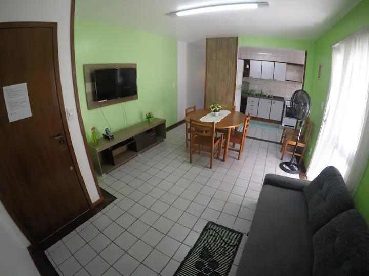 Apartamento à Venda Próximo ao Mar em Canasvieiras - Florianópolis - Santa Catarina