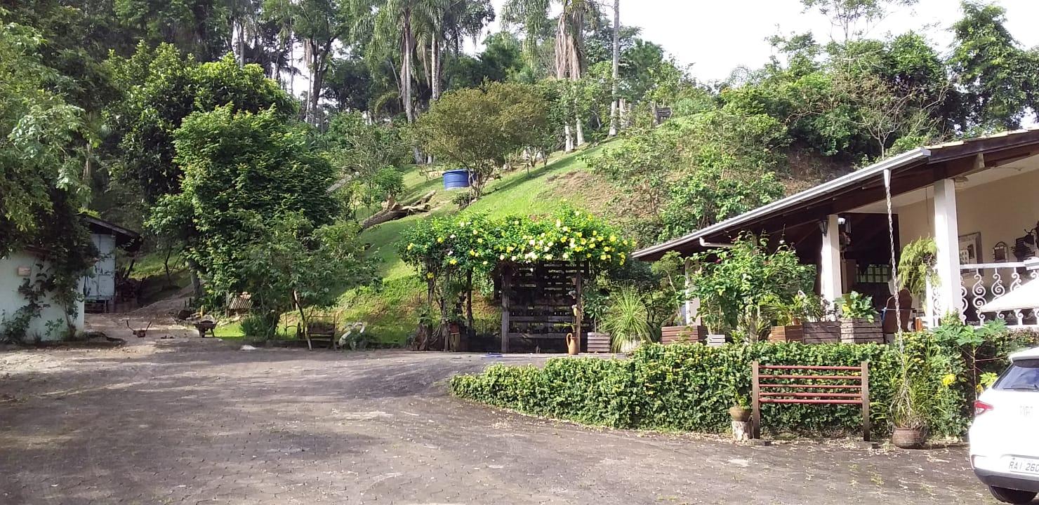 Terreno à Venda em Espinheiros - Itajaí - Santa Catarina