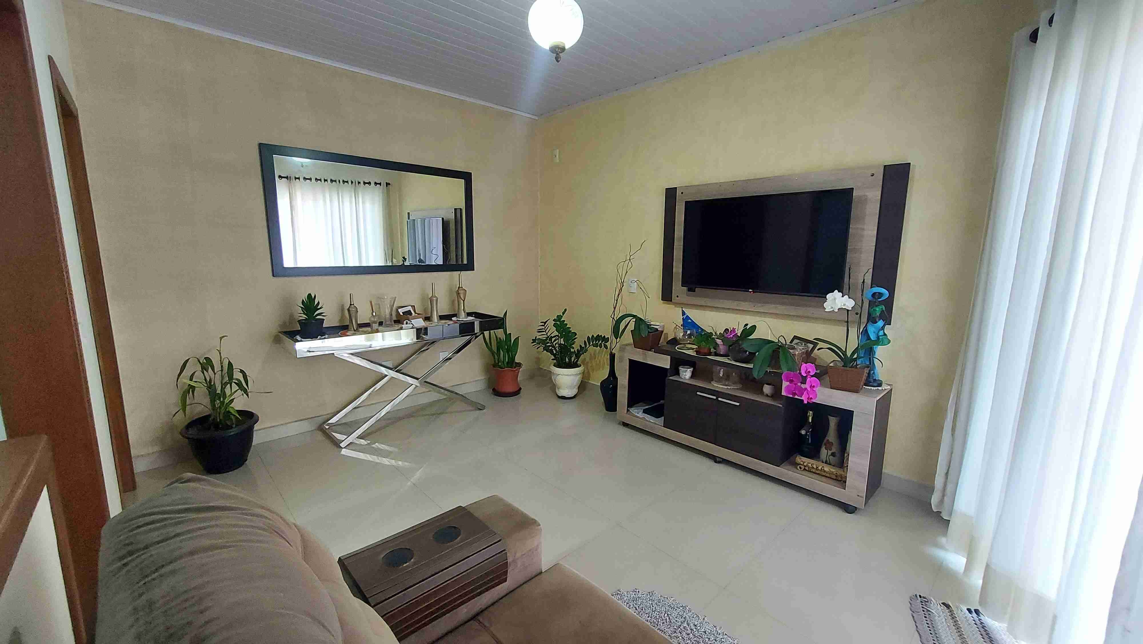 Casa à Venda em Velha Central - Blumenau - Santa Catarina - Casa à venda no Bairro Velha Central, em Blumenau 