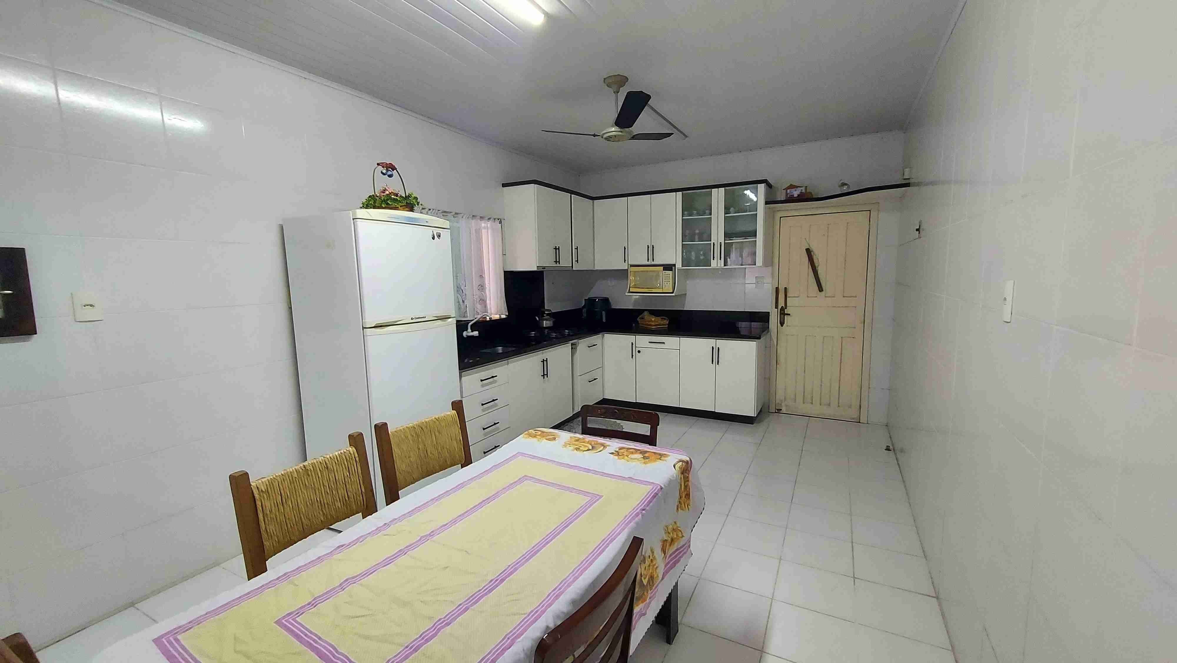 Casa à Venda em Velha Central - Blumenau - Santa Catarina - Casa à venda no Bairro Velha Central, em Blumenau 