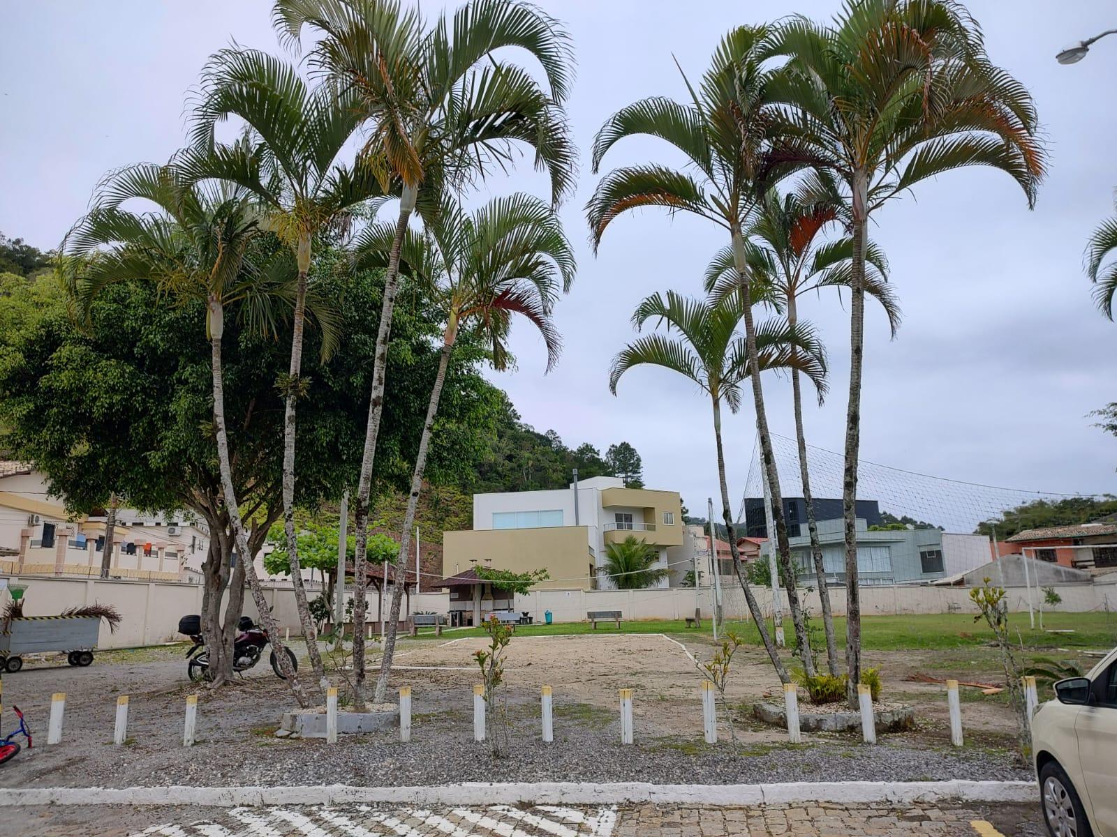 Casa em Condomínio à Venda em Ariribá - Balneário Camboriú - Santa Catarina - SOBRADO EM CONDOMINIO A VENDA NO ARIRIBÁ