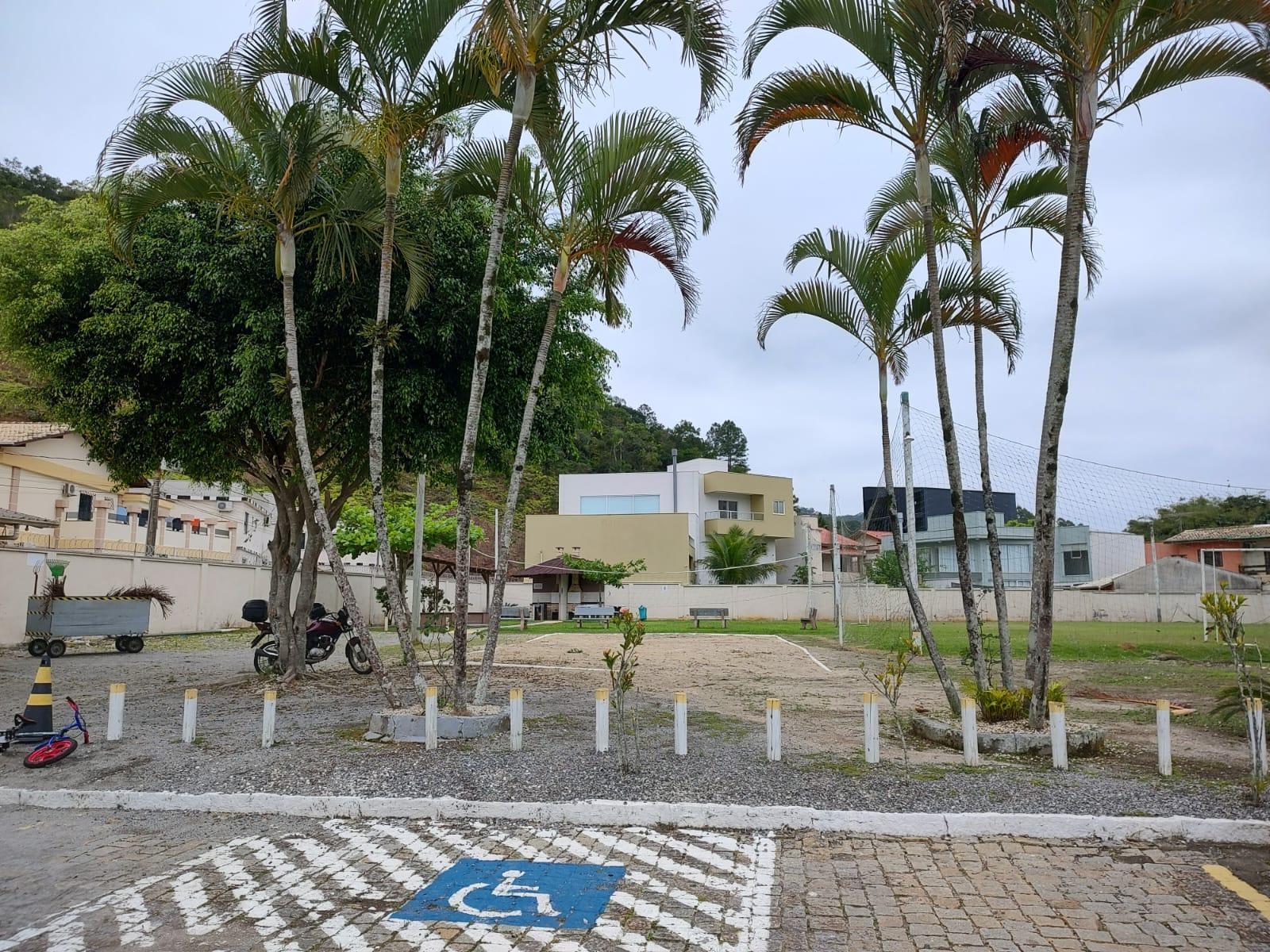 Casa em Condomínio à Venda em Ariribá - Balneário Camboriú - Santa Catarina - SOBRADO EM CONDOMINIO A VENDA NO ARIRIBÁ