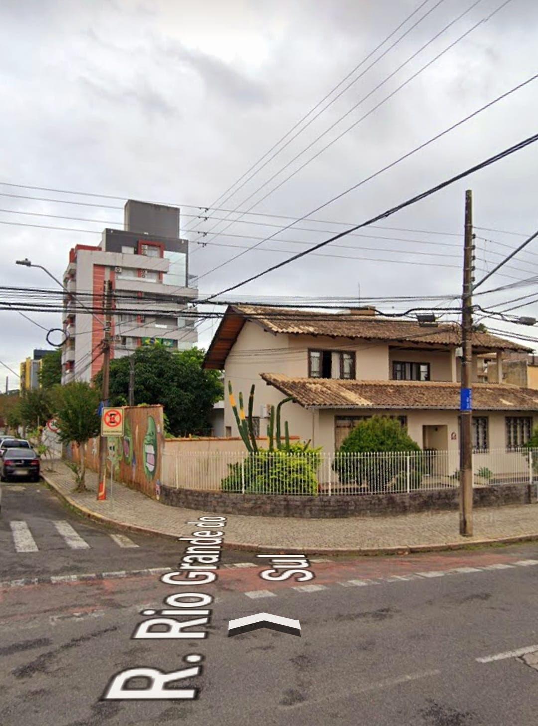 Casa à Venda em Anita Garibaldi - Joinville - Santa Catarina - CASA A VENDA EM JOINVILLE