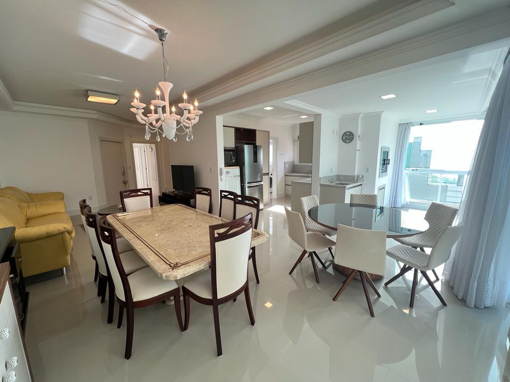 Apartamento à Venda Quadra Mar em Meia Praia - Itapema - Santa Catarina - Edificio Rosas de Provence 