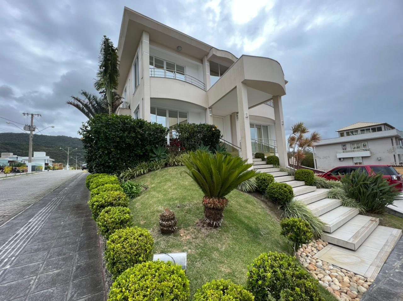 Casa em Condomínio à Venda em Ingleses do Rio Vermelho - Florianópolis - Santa Catarina - CASA EM CONDOMINIO FECHADO A VENDA EM FLORIANOPOLI