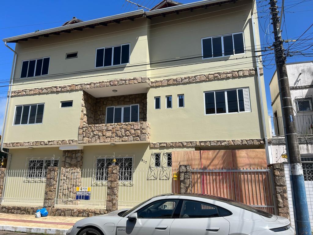 Casa à Venda em Centro - Balneário Camboriú - Santa Catarina - SOBRADO COMERCIAL EM BALNEARIO CAMBORIU