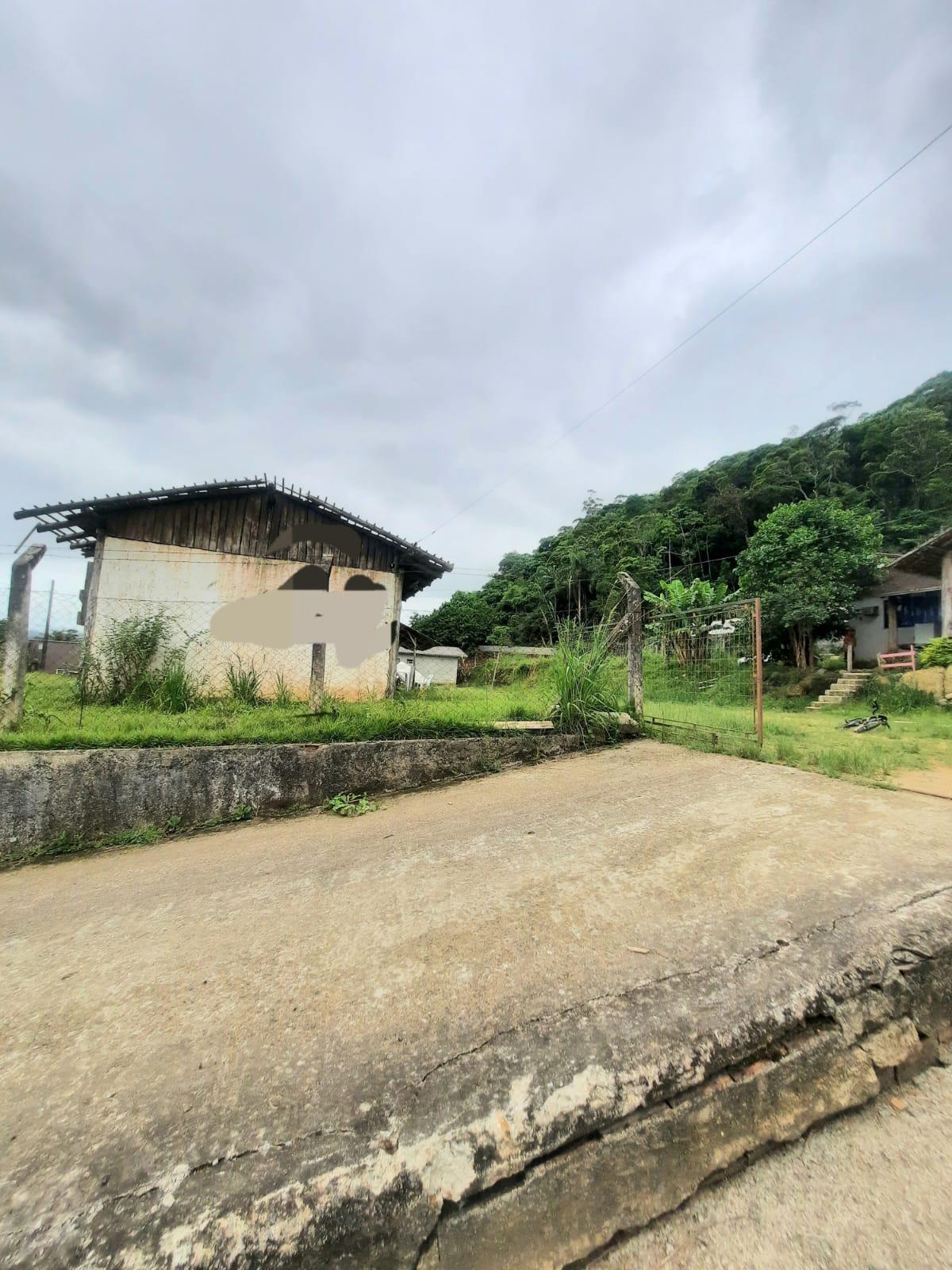 Terreno à Venda em Espinheiros - Itajaí - Santa Catarina - TERRENO 4 CASAS NO BAIRRO ESPINHEIROS ITAJAI