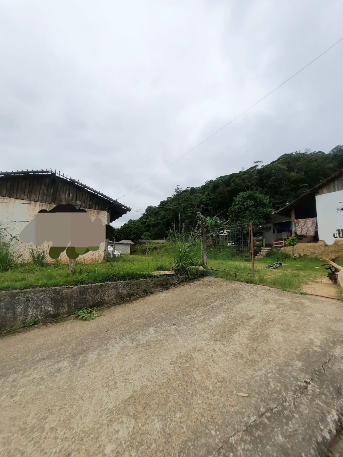 Terreno à Venda em Espinheiros - Itajaí - Santa Catarina - TERRENO 4 CASAS NO BAIRRO ESPINHEIROS ITAJAI