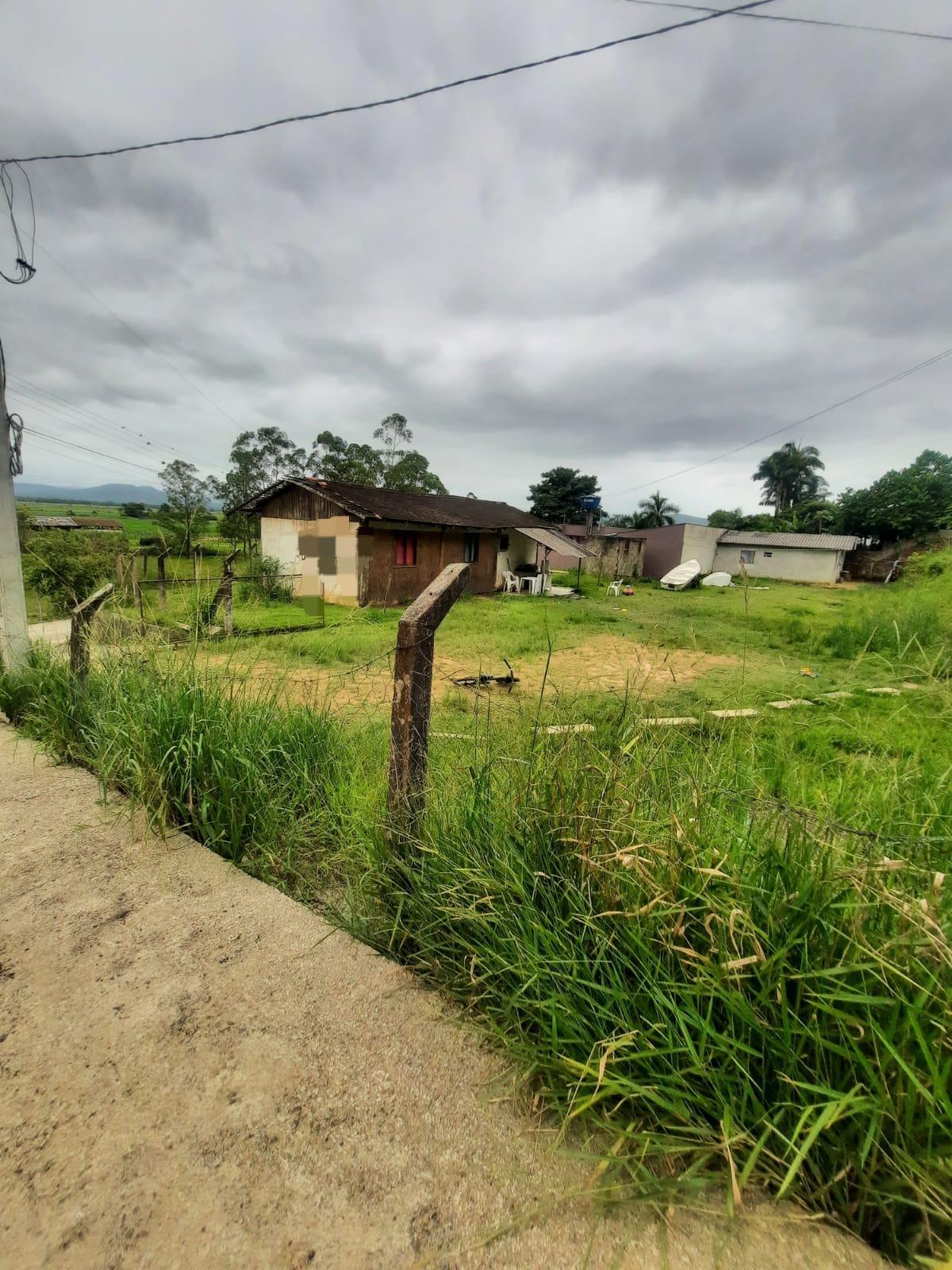 Terreno à Venda em Espinheiros - Itajaí - Santa Catarina - TERRENO 4 CASAS NO BAIRRO ESPINHEIROS ITAJAI