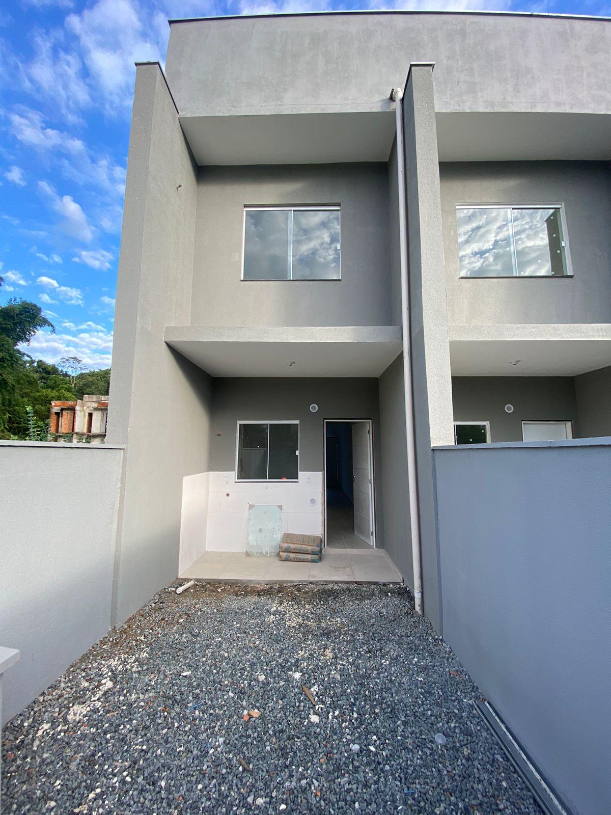 Sobrado Geminado à Venda em Centro - Araquari - Santa Catarina - Residencial Dona Maria