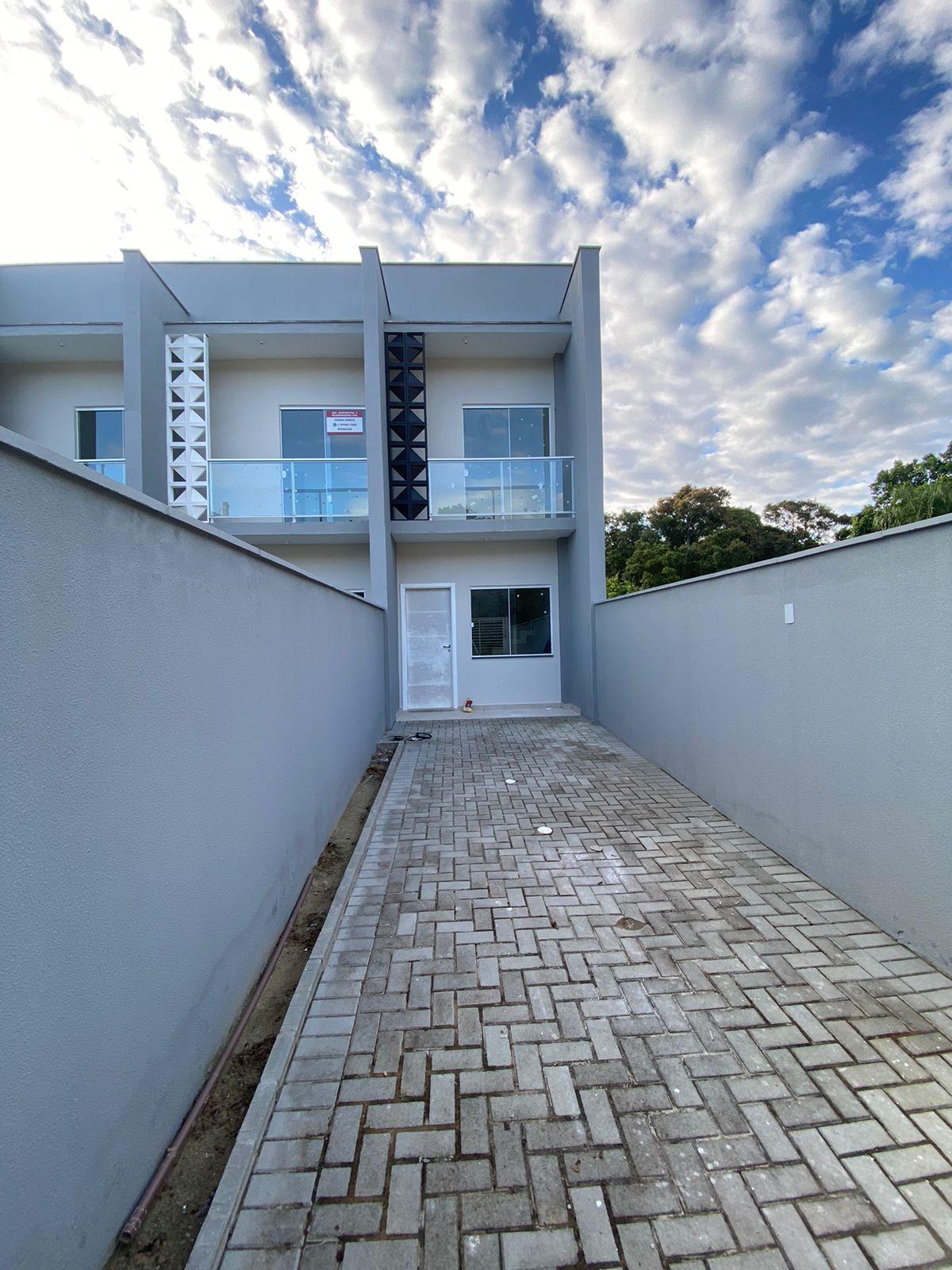 Sobrado Geminado à Venda em Centro - Araquari - Santa Catarina - Residencial Dona Maria