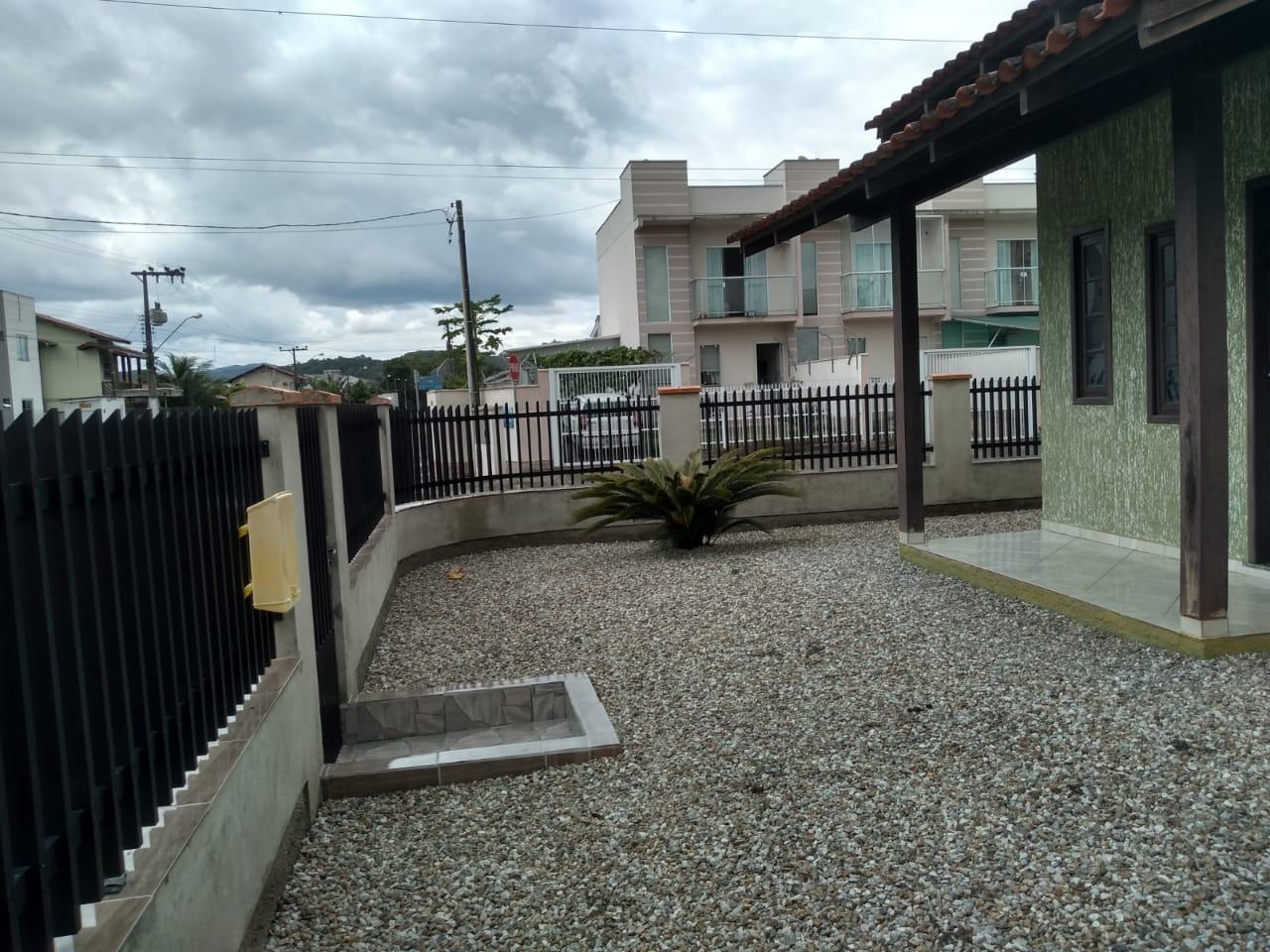 Casa à Venda em Limoeiro - Brusque - Santa Catarina