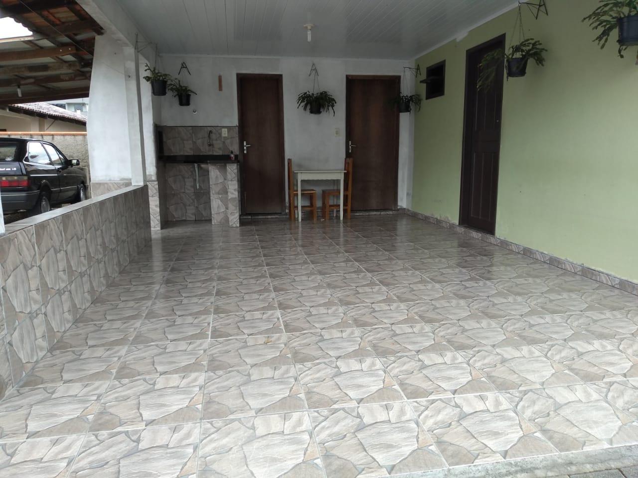 Casa à Venda em Limoeiro - Brusque - Santa Catarina